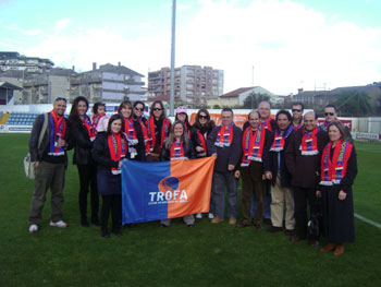 Atletas do Cat assistiram ao jogo do Trofense com o Estoril