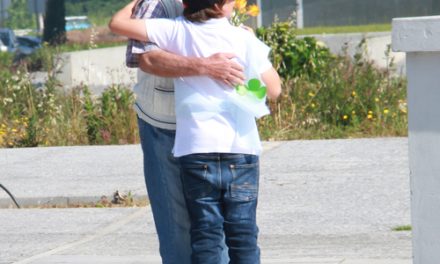 Dia do Abraço 2014 assinalado pelas crianças das escolas locais