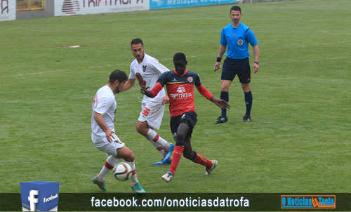 Trofense empatou com o Aves