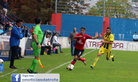 Trofense soma derrota