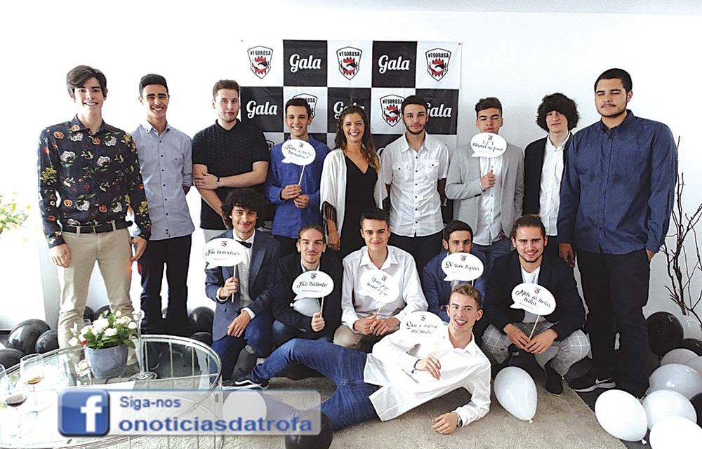 Basquetebol do Vigorosa reunido em gala