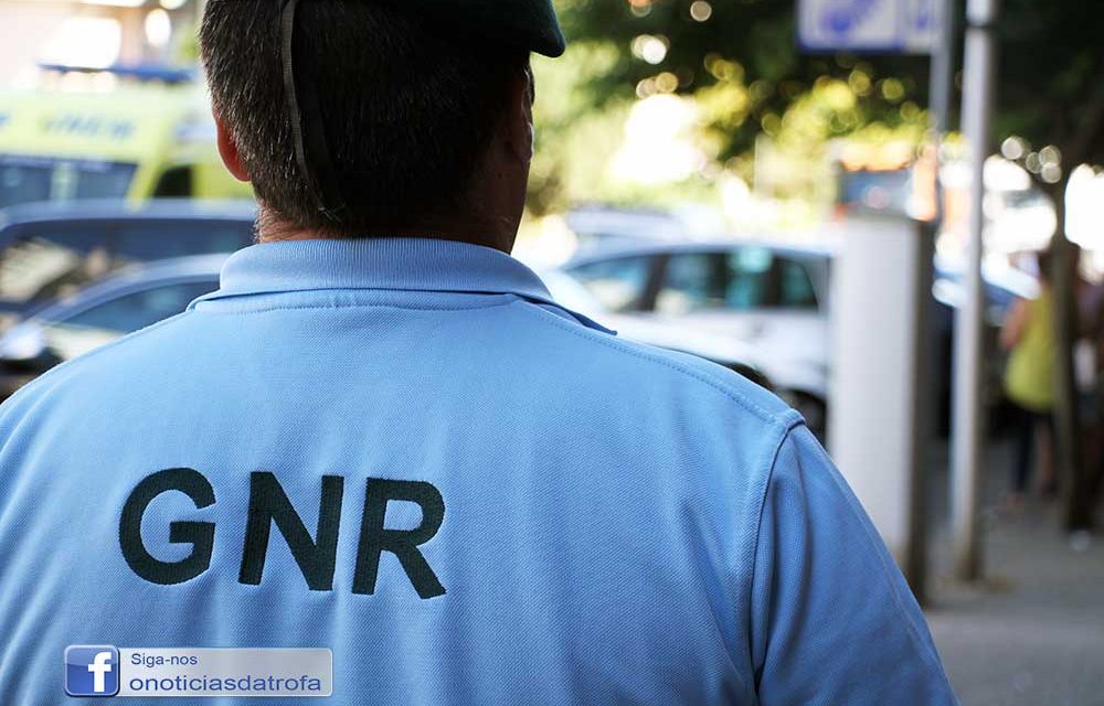Homem detido por violência doméstica na Trofa proibido de se aproximar das vítimas