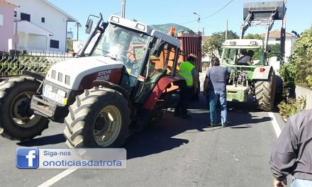 Trator perdeu roda em andamento no Coronado