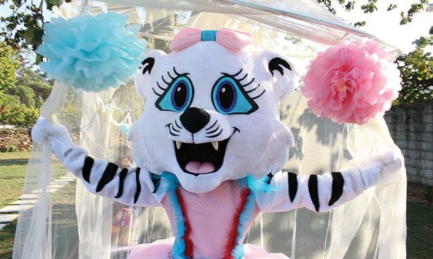 Bianca é a nova amiga do Trofi (c/ vídeo)