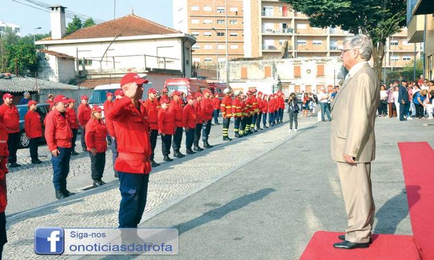 Bombeiros assinalam 42 aniversário e recebem prenda da Direção (c/ vídeo)