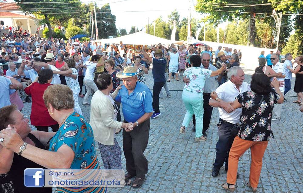 “Casa cheia” no encontro de concertinas