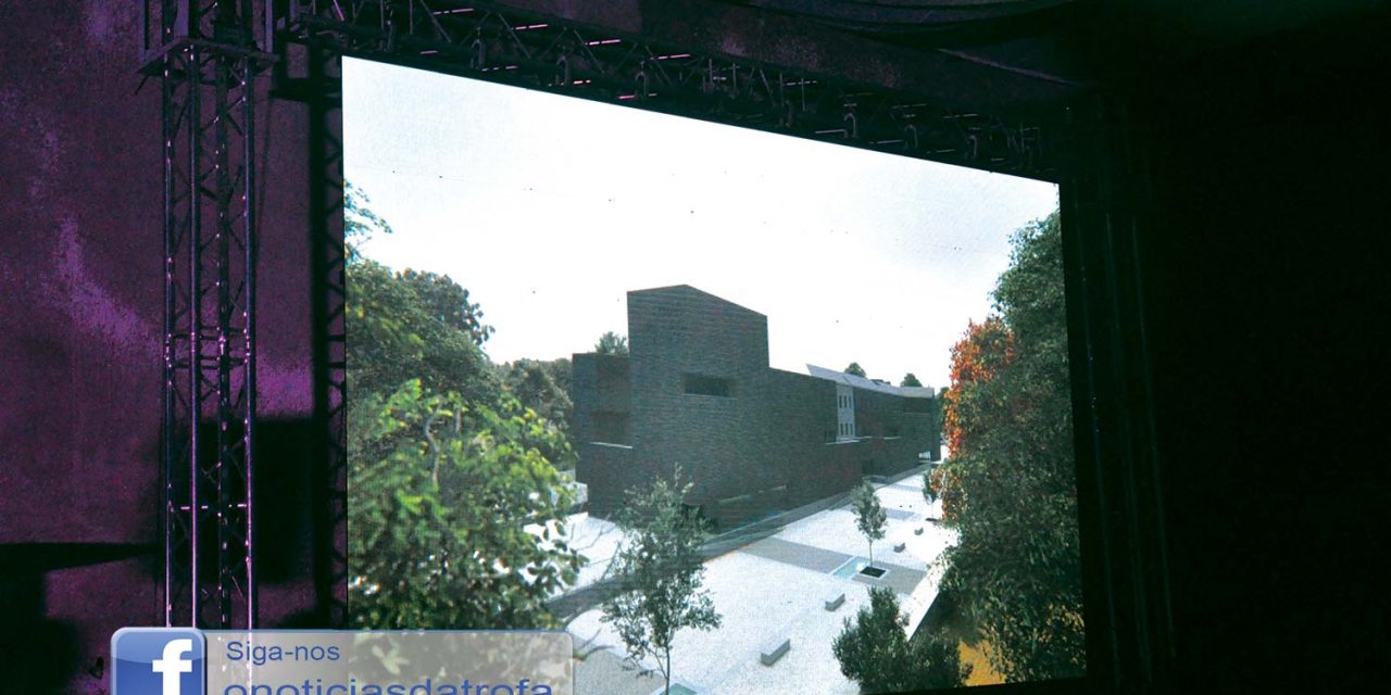 Edifício dos Paços do Concelho apresentado