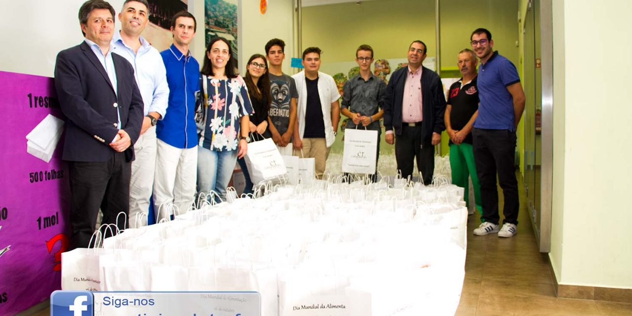 Colégio da Trofa doa mais de duas toneladas de alimentos