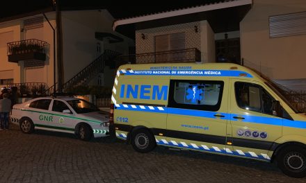 Homem morre em Alvarelhos ao cair de telhado c/video