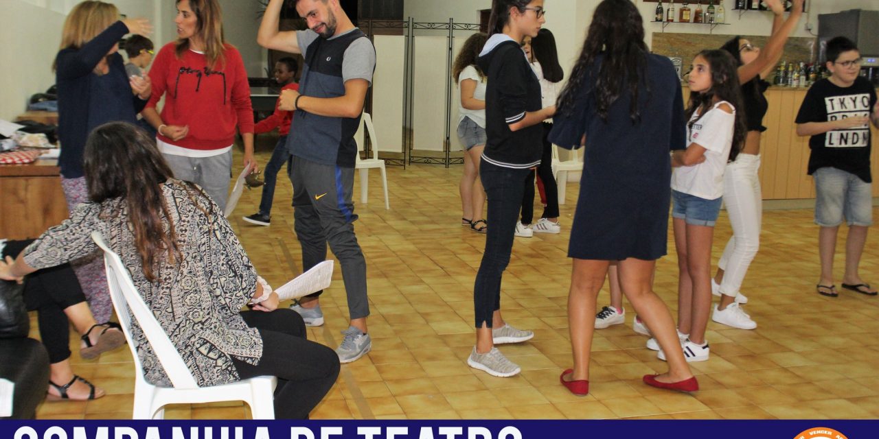 Jovens desenvolvem projeto para devolver teatro à Trofa