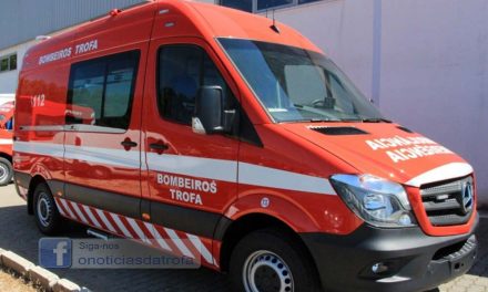 Pai salva filho de dois anos de se afogar na piscina de casa em Guidões