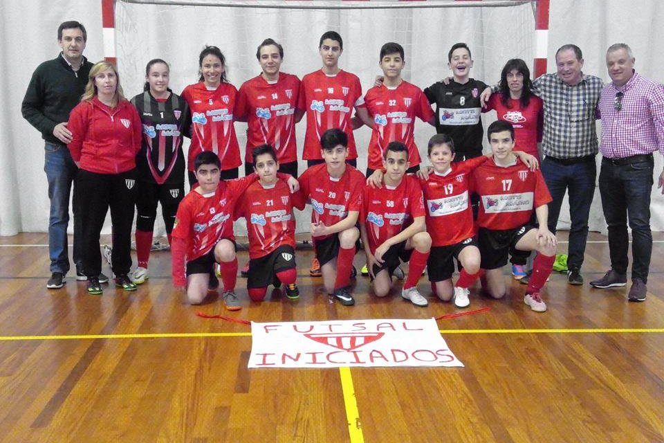 Futsal: Iniciados do S. Romão campeões de série