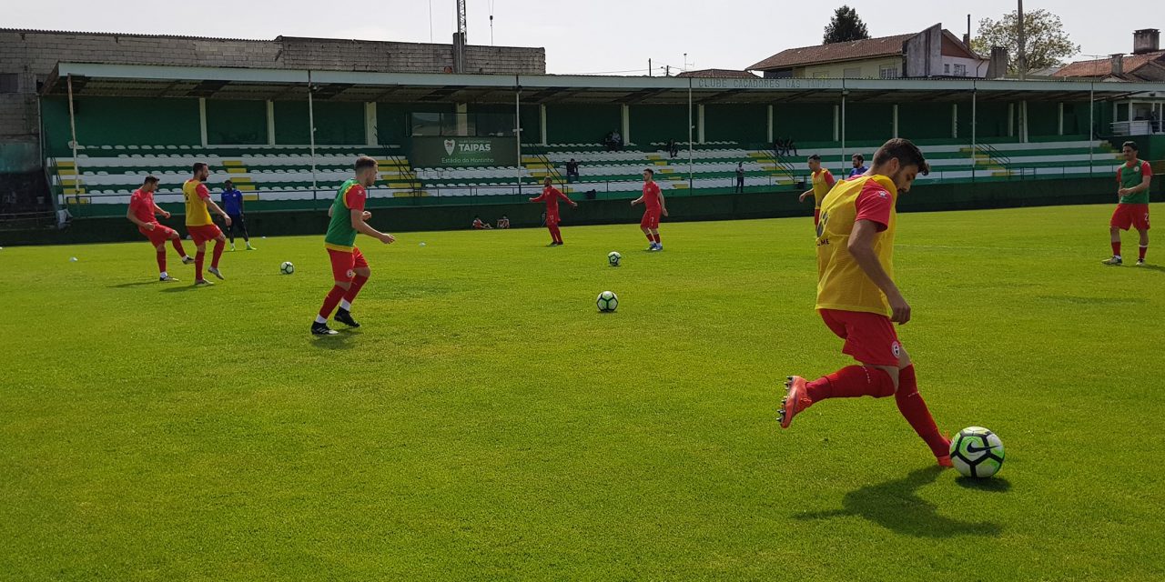 Trofense vence nas Taipas e sobe para terceiro