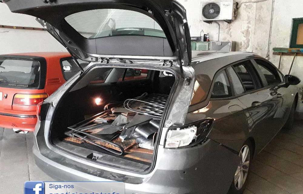 Apanhados em flagrante a assaltar metalomecânica